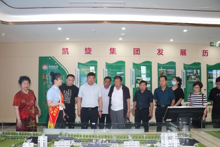 c490d9c-3742cd2b_750.jpg c490d9c-3742cd2b_750.jpg